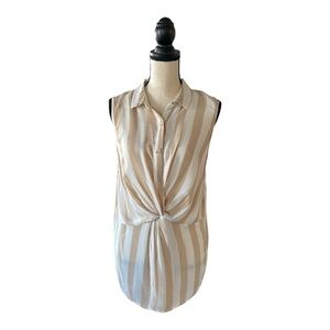 ♥️Forever 21♥️ Sleeveless Maternity Blouse size (OX)